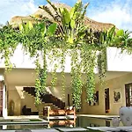 Nyaman Villas