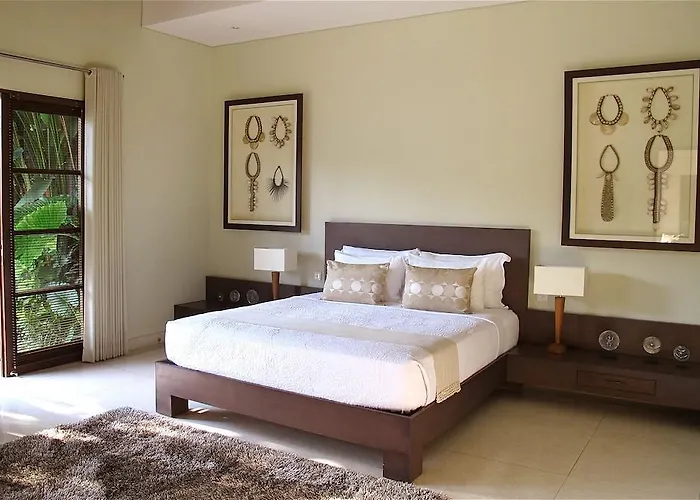 Nyaman Villas