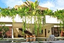 Hotel Nyaman 4*